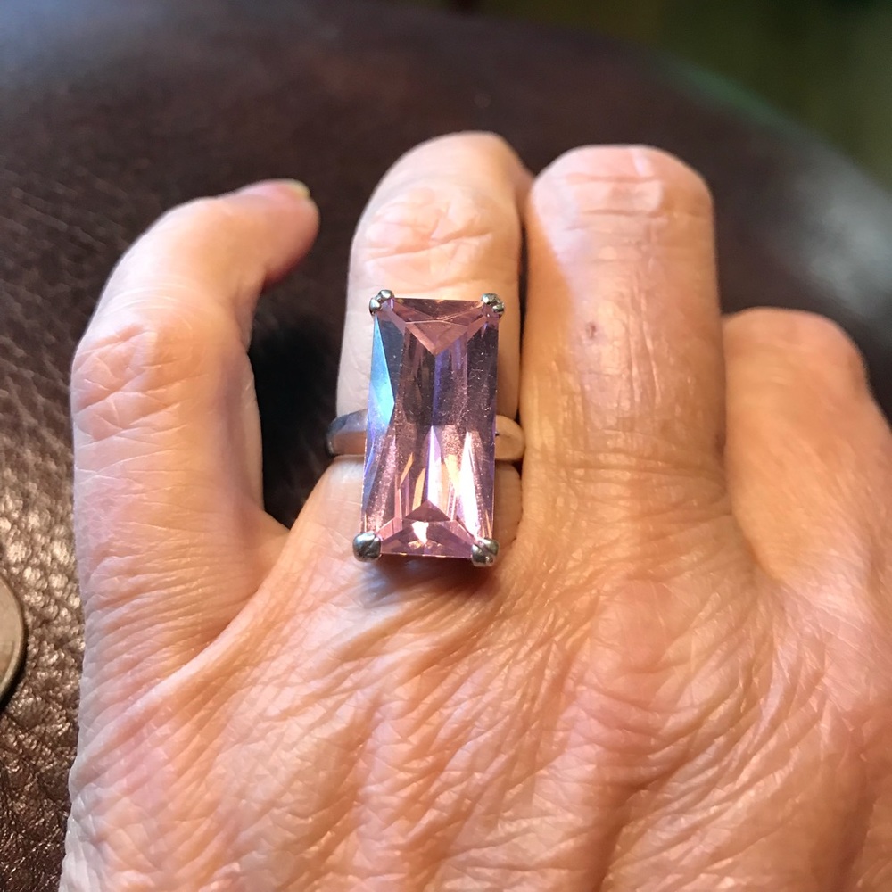 Rectangle Pink Ice Ring - Picture 2 of 6